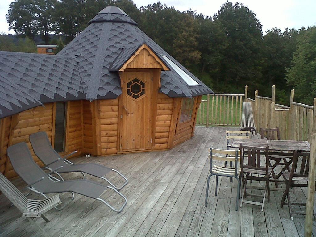 Les Roulottes Et Cabanes Du Livradois Cunlhat Room photo